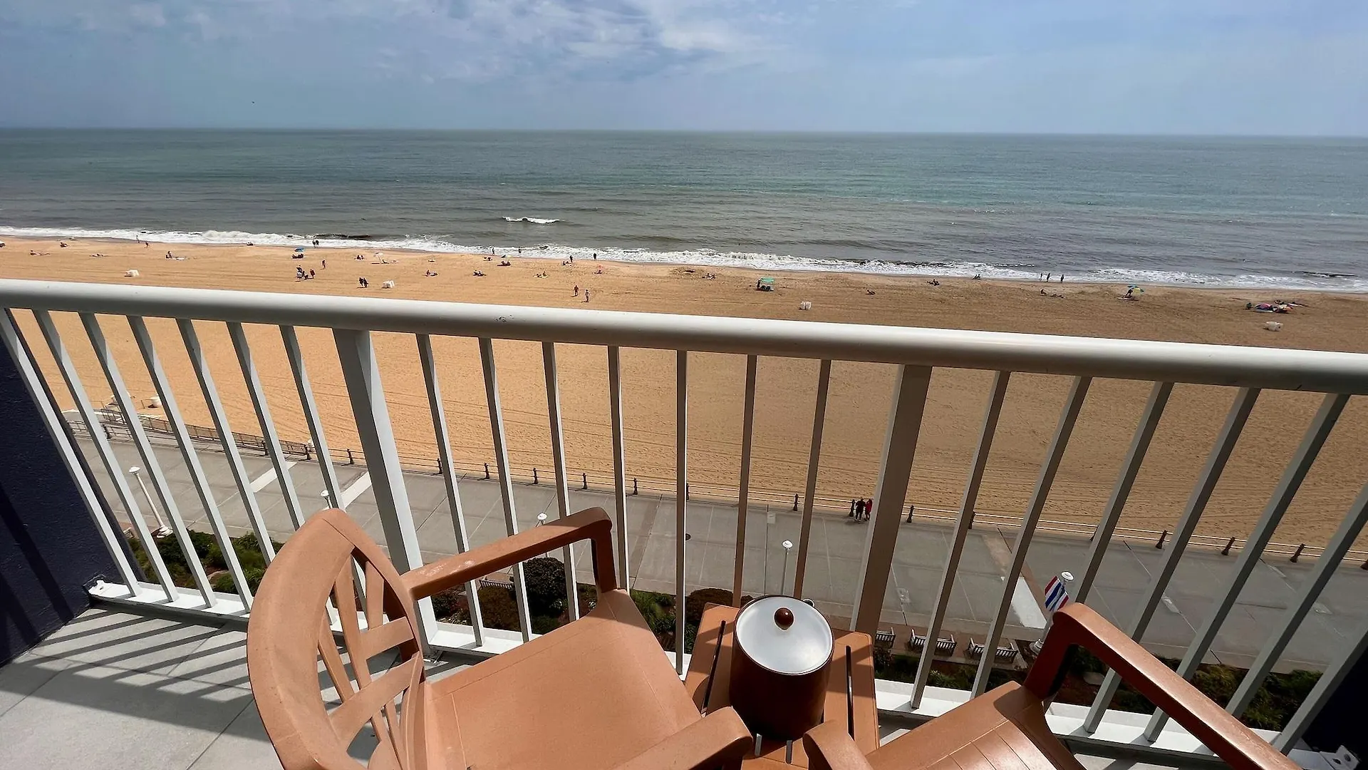 Hampton Inn Virginia Beach Oceanfront North 3*,